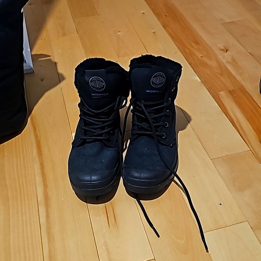 Palladium boots